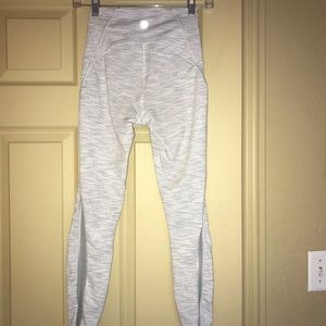 Lululemon Train times We are From Space 4